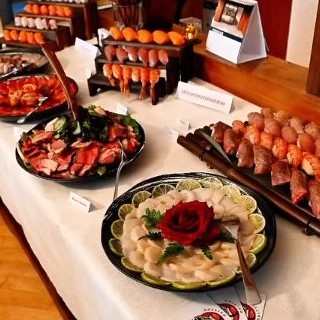 Ein privates Sushi- und Sashimi-Buffet in Zürich